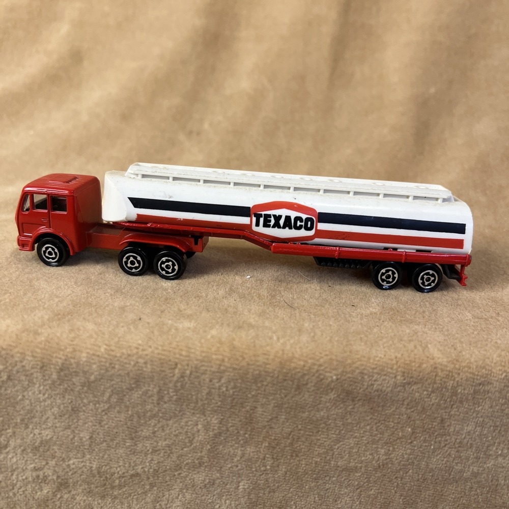 Vintage Majorette Mercedes-Benz Texaco semi-tanker toy truck 1/100 No 364